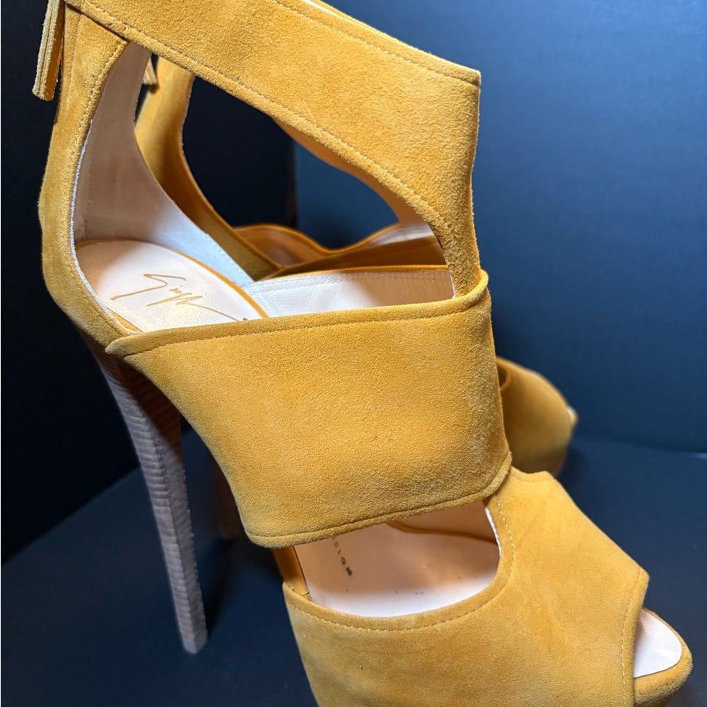 Giuseppe Zanotti Yellow Suede Heels - Picture 5 of 6